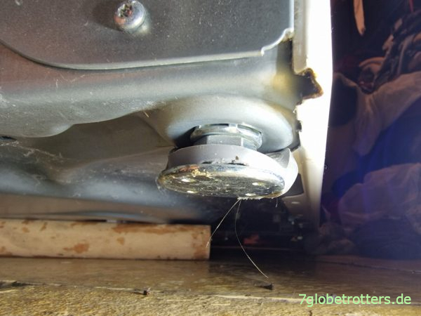 Hintere Füße einstellen Miele Waschmaschine W1