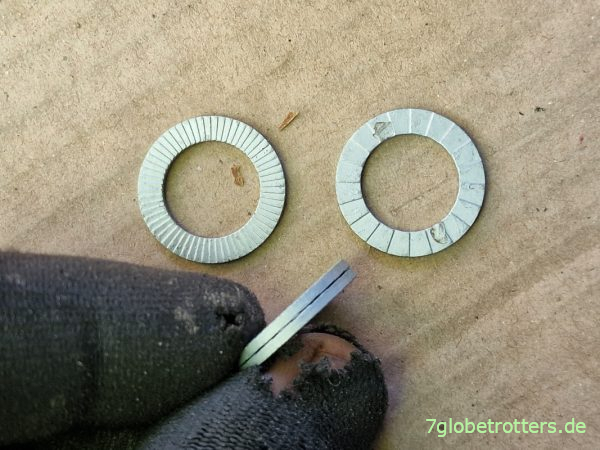 Nord-Lock-Scheiben für die Stoßdämpferaufnahmen