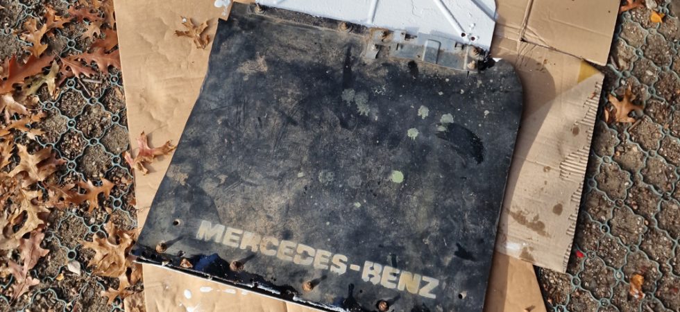 Rostschutz am Schmutzfänger Mercedes 711
