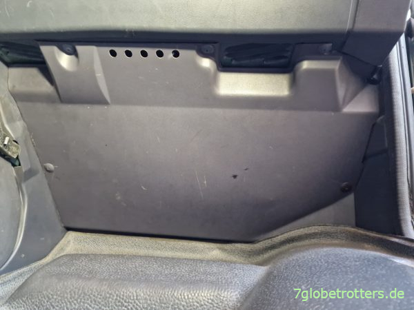 Verkleidung Beifahrerfußraum Mercedes 711