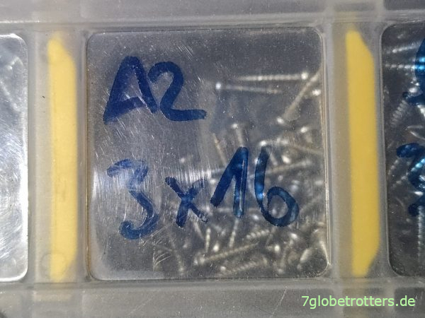Edelstahlschräubchen 3x16 für die Gardinenleiste