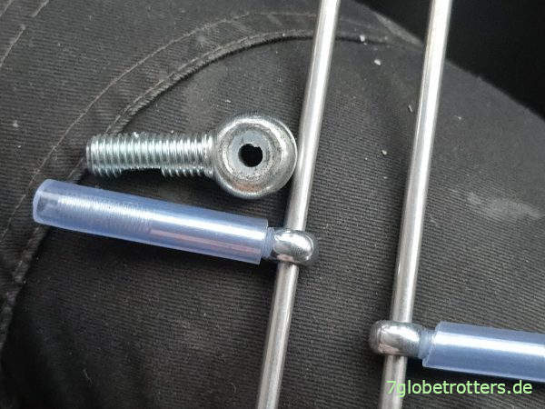 Halteclipse mit Augenschrauben M6 für die Sonnenrollos