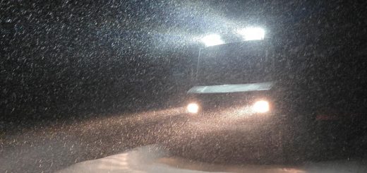 Fern- und Zusatzscheinwerfer im Schneesturm