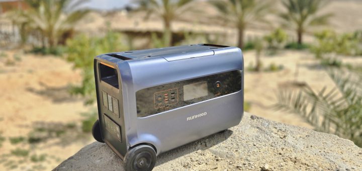 All-in-One-Akkubox Runhood F2400 als Wohnmobil- und Balkonkraftwerk