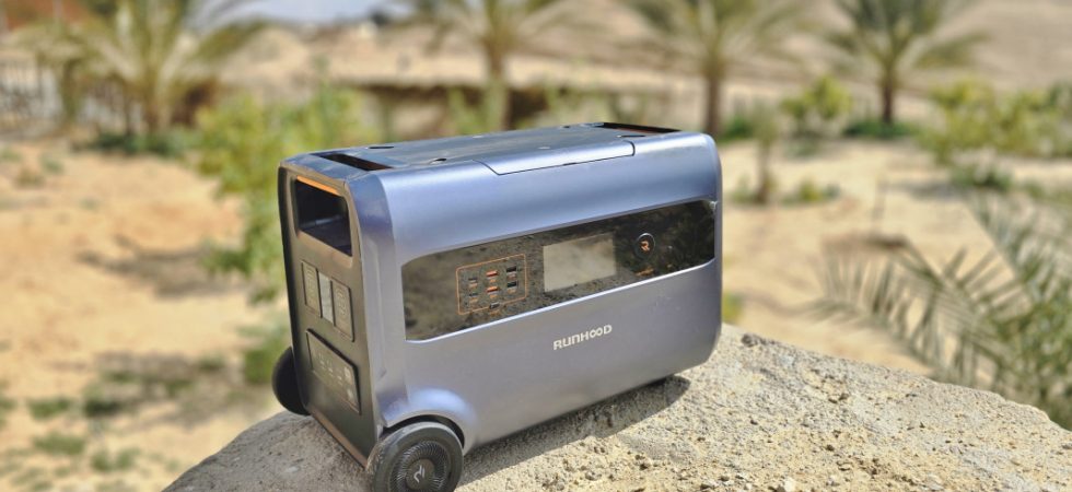 All-in-One-Akkubox Runhood F2400 als Wohnmobil- und Balkonkraftwerk