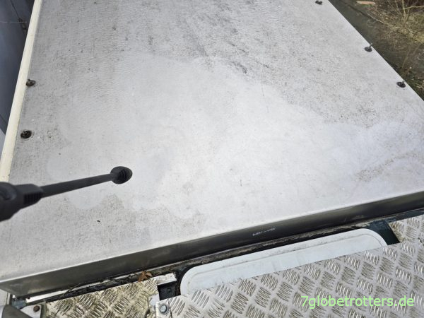 Aufstelldach kärchern vor dem Verkleben des Solarmoduls