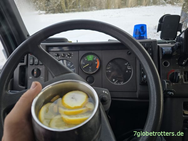 Der Teetassenhalter fehlt