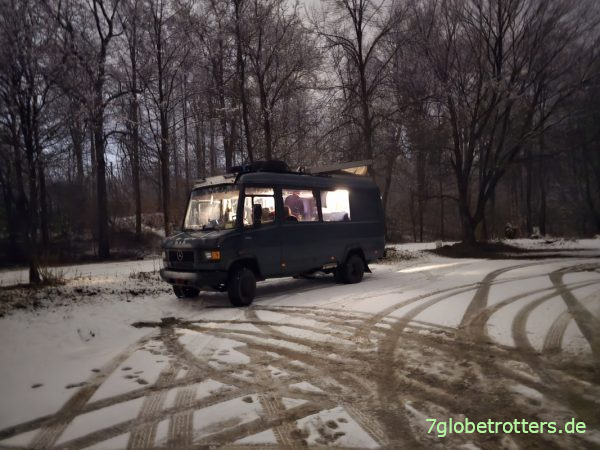 Übernachtungsplatz für den Mercedes 711D