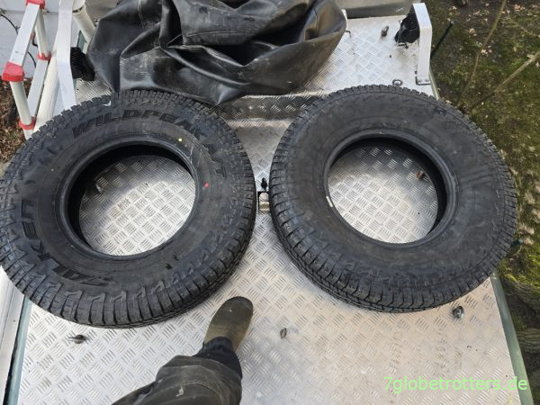 Zwei neue Falken Wildpeak AT3WA als Reservereifen für Tunesien Zwei neue Falken Wildpeak AT3WA als Reservereifen für Tunesien