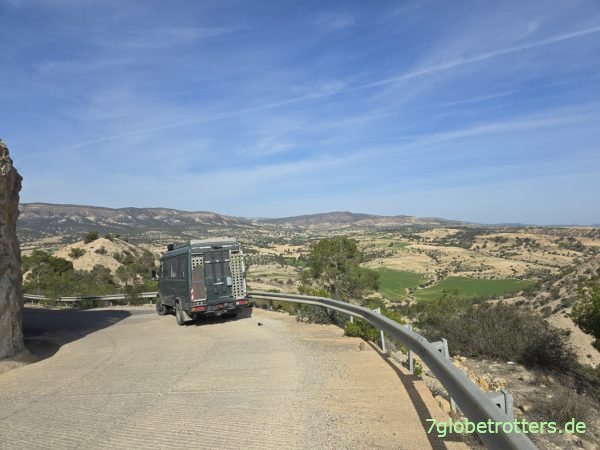 Straße zum Hammam Mellegue