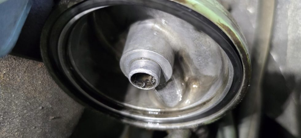 Dieselmotor OM 364A springt schlecht an wegen Luft im Dieselfilter