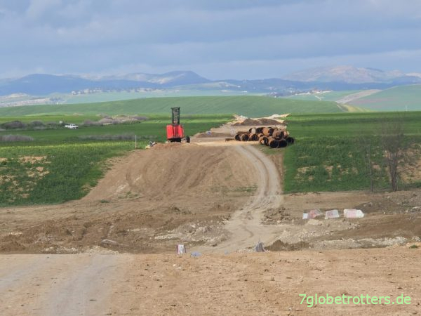 Hauptstraße von Mestouta nach Beja