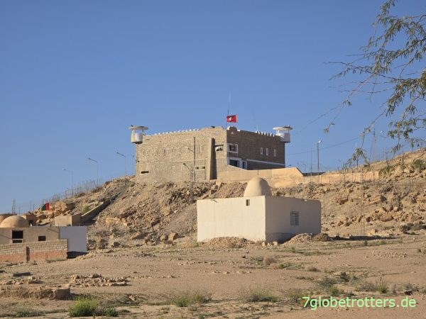 Tunesisches Grenzfort nach Algerien