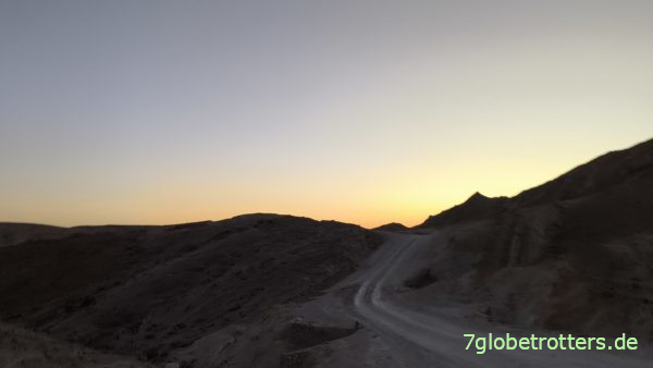 Sonnenuntergang in der Bergoase Midès