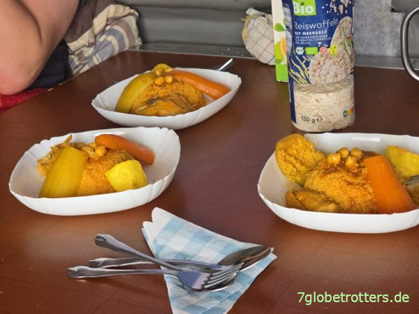 Couscous aus dem Mides Family Resto Couscous aus dem Mides Family Resto