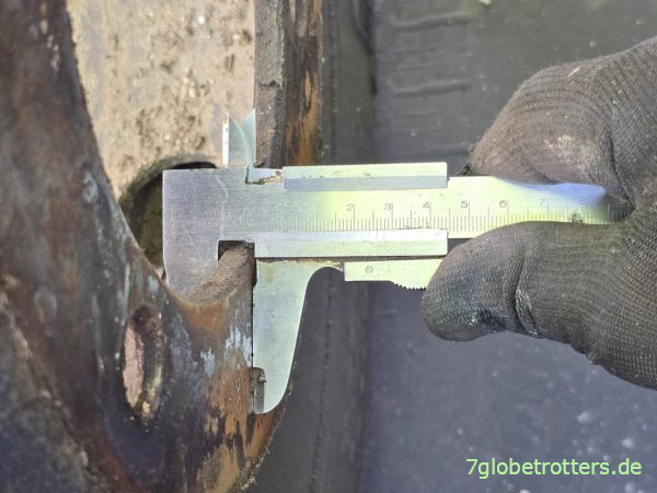 9mm Dicke der Felge am Mercedes 711D 9mm Dicke der Felge am Mercedes 711D