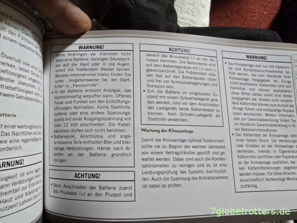 Bedienungsanleitung zum Batteriewechsel am Jeep Wrangler JK Bedienungsanleitung zum Batteriewechsel am Jeep Wrangler JK