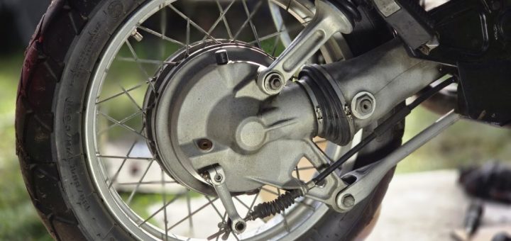 Ölwechsel Hinterradantrieb BMW R100GS gemäß Werkstatthandbuch