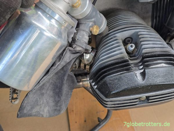 Sandstrahlen Kühlrippen Boxer mit Glasgranulat Sandstrahlen Kühlrippen Boxer mit Glasgranulat