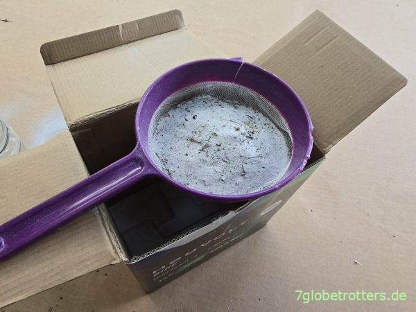 Sieben des aufgefangenen Strahlguts Sieben des aufgefangenen Strahlguts