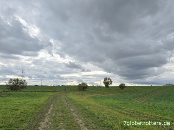 Schöne Wolken am Thüringer 3-Türme-Weg