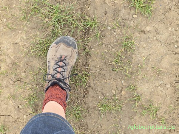 Wasserfeste Wanderschuhe und Falke Wandersocken TK1