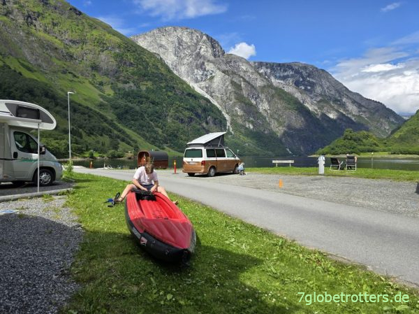 Aufbau des Grabner Riverstar am Nærøyfjord Aufbau des Grabner Riverstar am Nærøyfjord