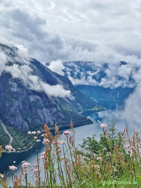 Aussicht von Kjeåsen auf den Simdalsfjord Aussicht von Kjeåsen auf den Simdalsfjord