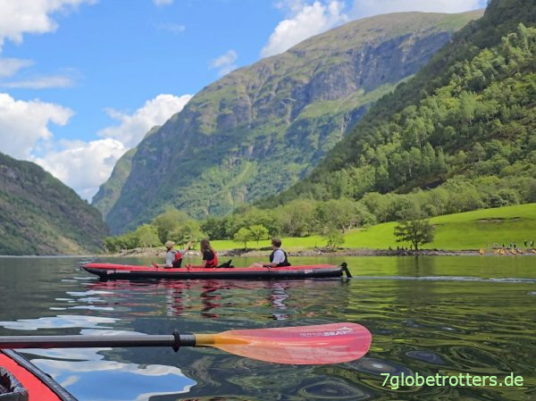 Lagerplatz am Odnesfjossen im Nærøyfjord Lagerplatz am Odnesfjossen im Nærøyfjord