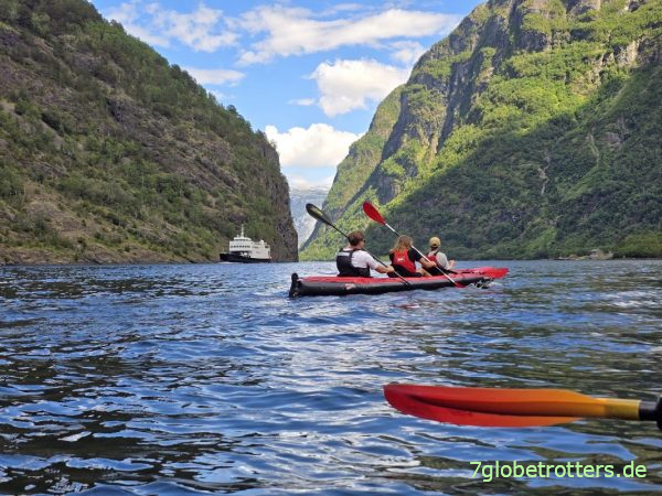 Paddeln im Nærøyfjord Paddeln im Nærøyfjord