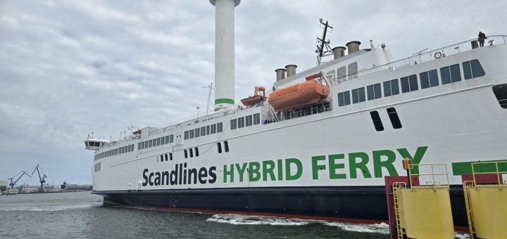 Scandlines Hybridfähre Rostock-Gedser