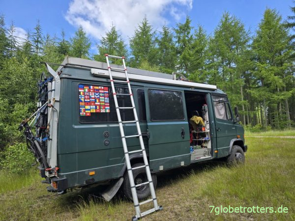 Zugang zur Solaranlage mit der Hailo Auszugsleiter Zugang zur Solaranlage mit der Hailo Auszugsleiter