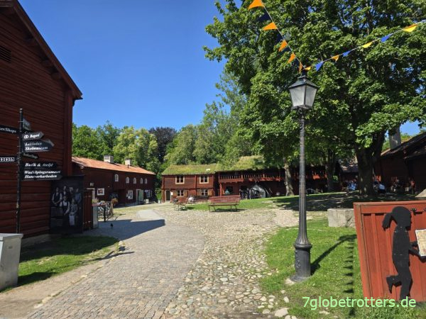 Freilichtmuseum Wadk&ouml;ping im Stadtpark &Ouml;rebro