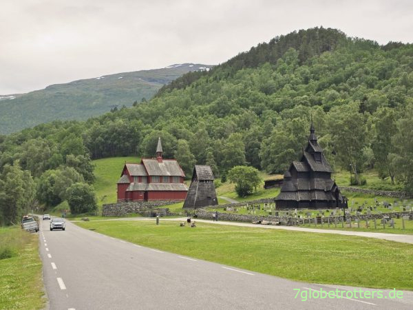 Gesamtansicht der Stabkirche Borgund Gesamtansicht der Stabkirche Borgund