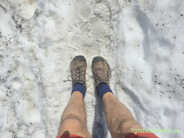 Meindl Wanderschuhe und Falke Wandersocken bei der Besteigung Kyrkja