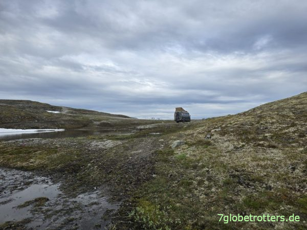 Mercedes 711D im Aurlandsfjell Mercedes 711D im Aurlandsfjell