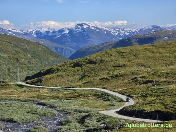 Serpentinen des Tindevegen vor dem Raudbergsnuten 1805 m