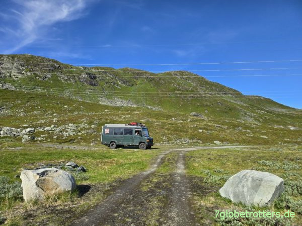 Stellplatz f&uuml;r den Mercedes 711D am Tindevegen