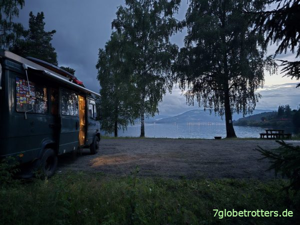 Wohnmobilstellplatz am Mj&oslash;sa-See bei Lillehammar